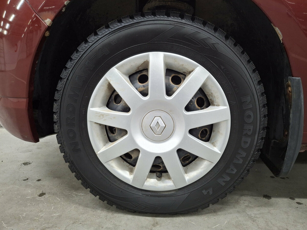 Купить Renault Sandero с пробегом. Фото: #16