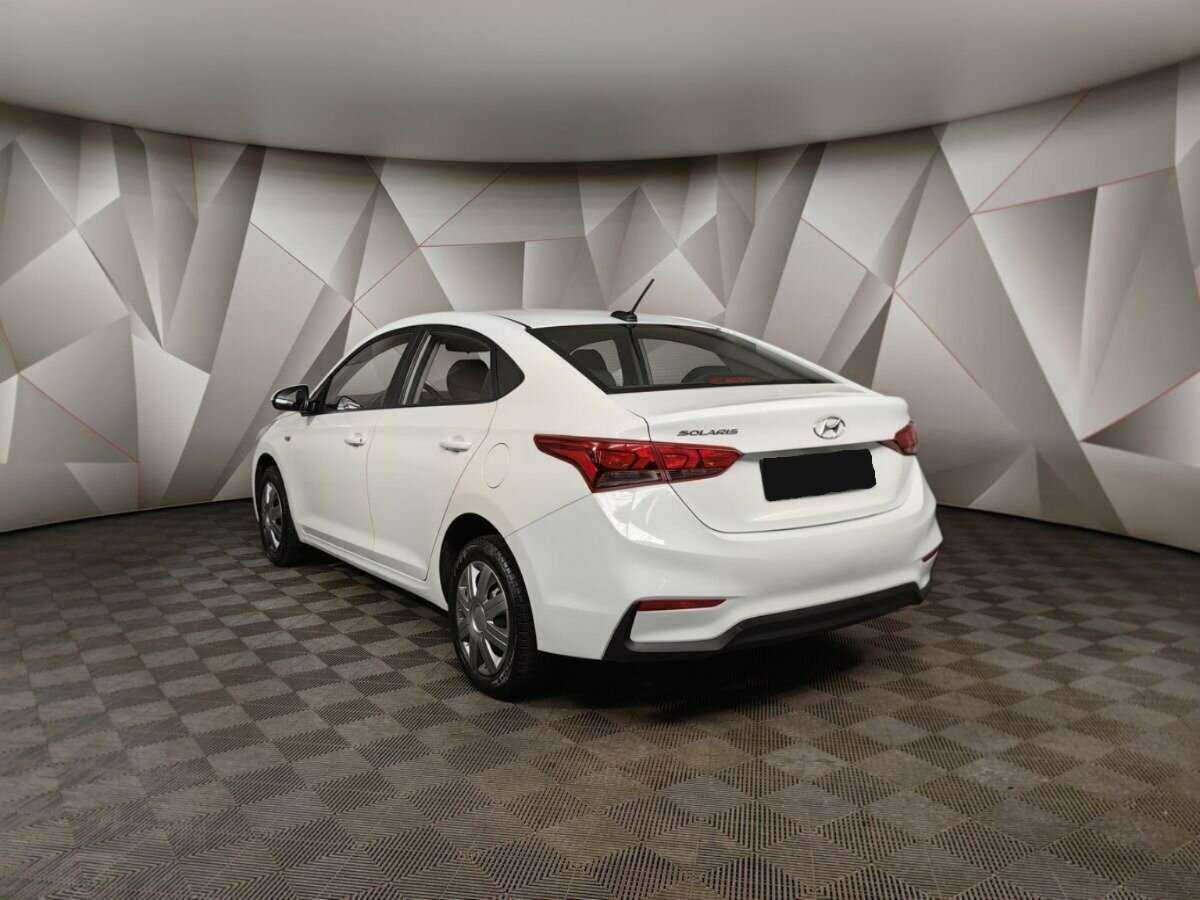 Купить Hyundai Solaris с пробегом. Фото: #3