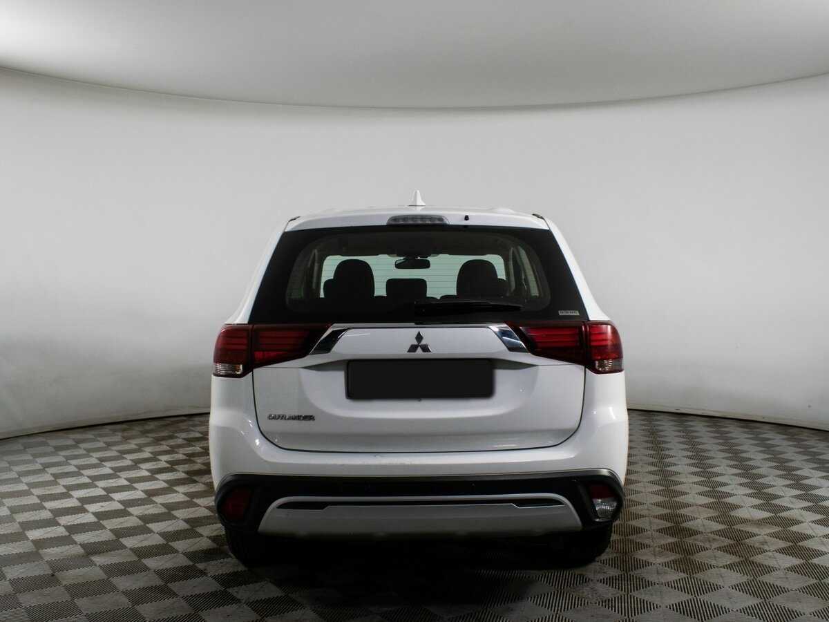 Купить Mitsubishi Outlander с пробегом. Фото: #5