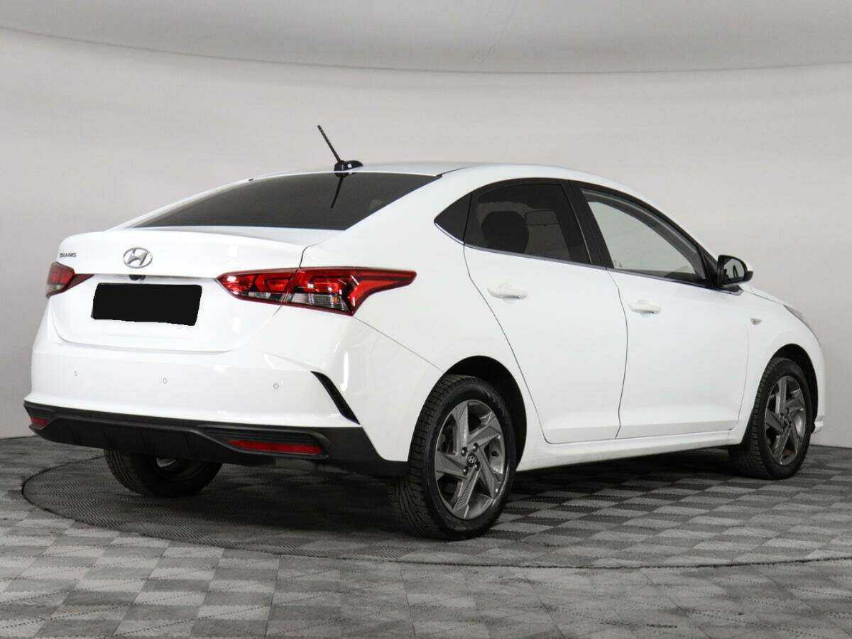 Купить Hyundai Solaris с пробегом. Фото: #4