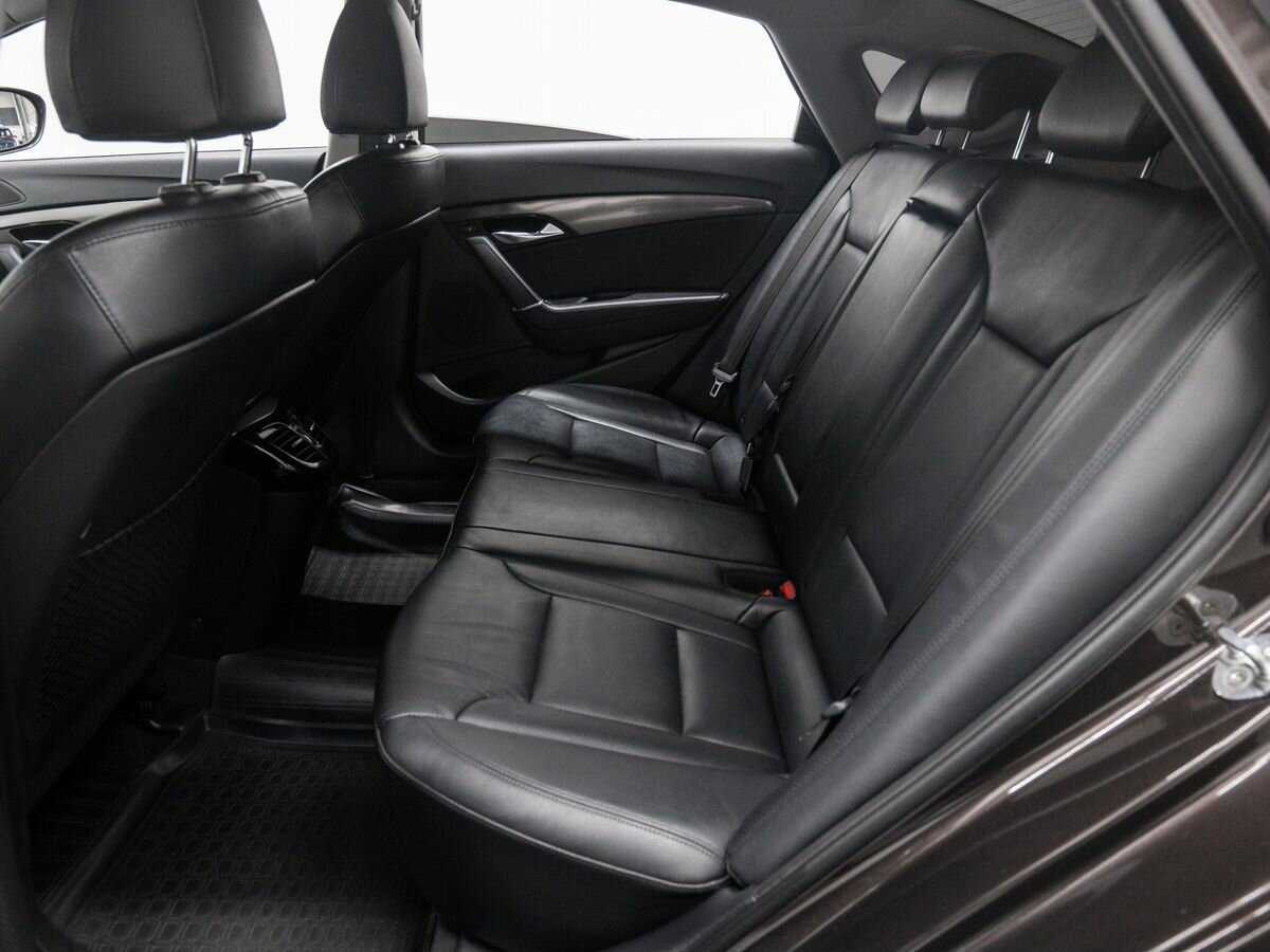Купить Hyundai i40 с пробегом. Фото: #12