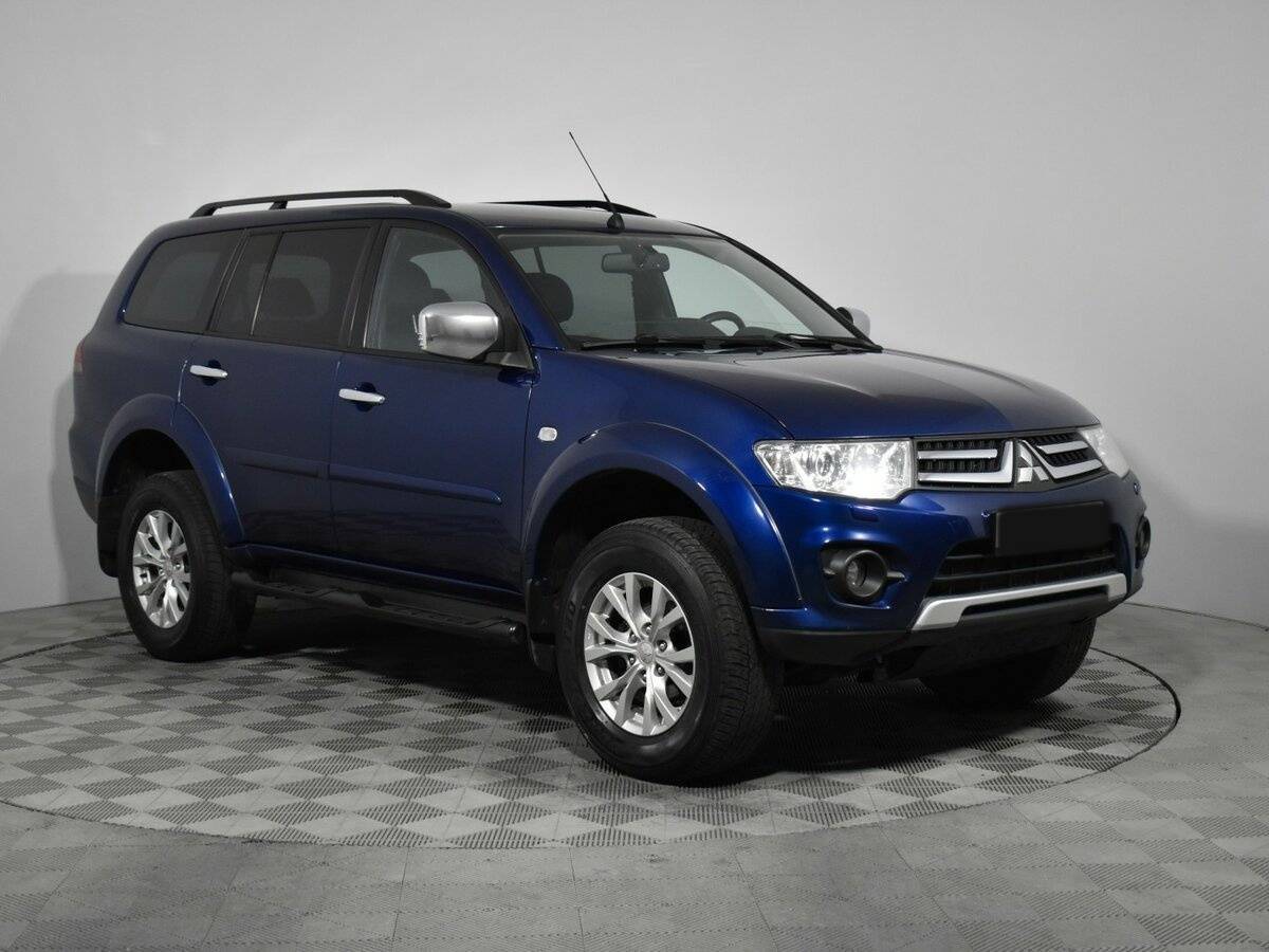 Купить Mitsubishi Pajero Sport с пробегом. Фото: #2