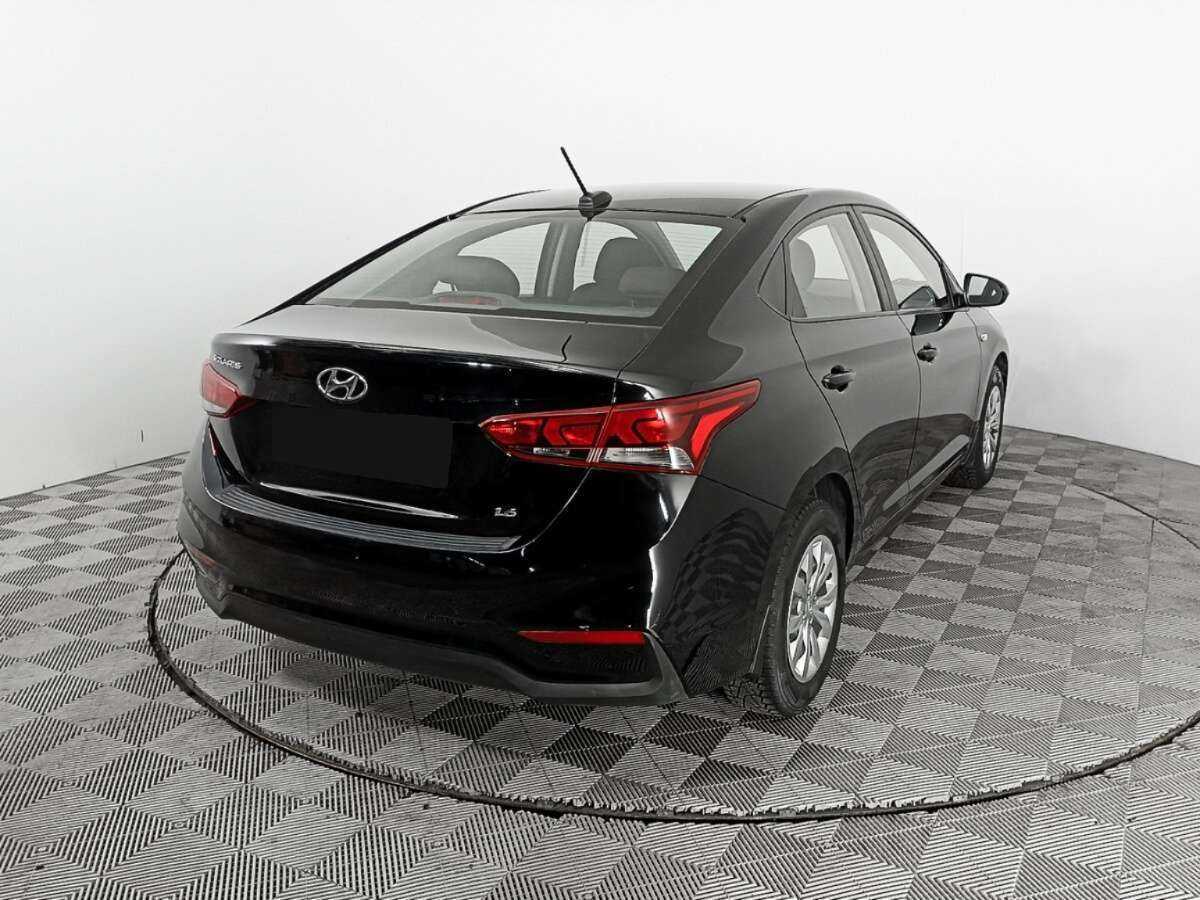Купить Hyundai Solaris с пробегом. Фото: #4