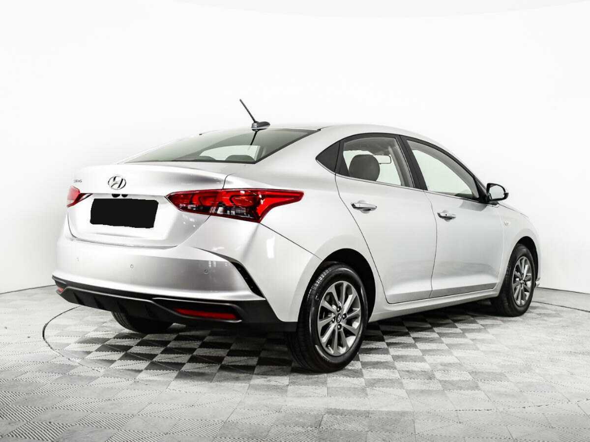 Купить Hyundai Solaris с пробегом. Фото: #4