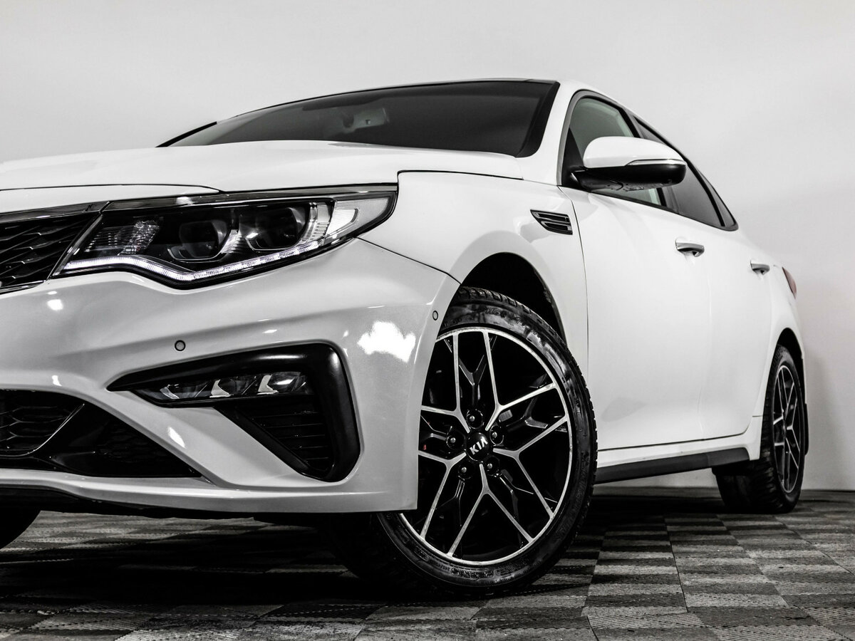 Купить Kia Optima с пробегом. Фото: #1