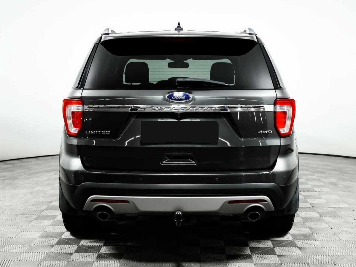 Купить Ford Explorer с пробегом. Фото: #4