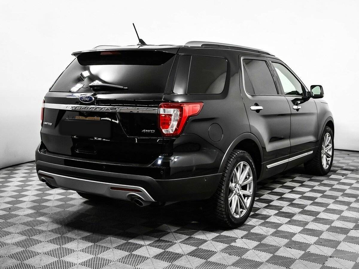 Купить Ford Explorer с пробегом. Фото: #4