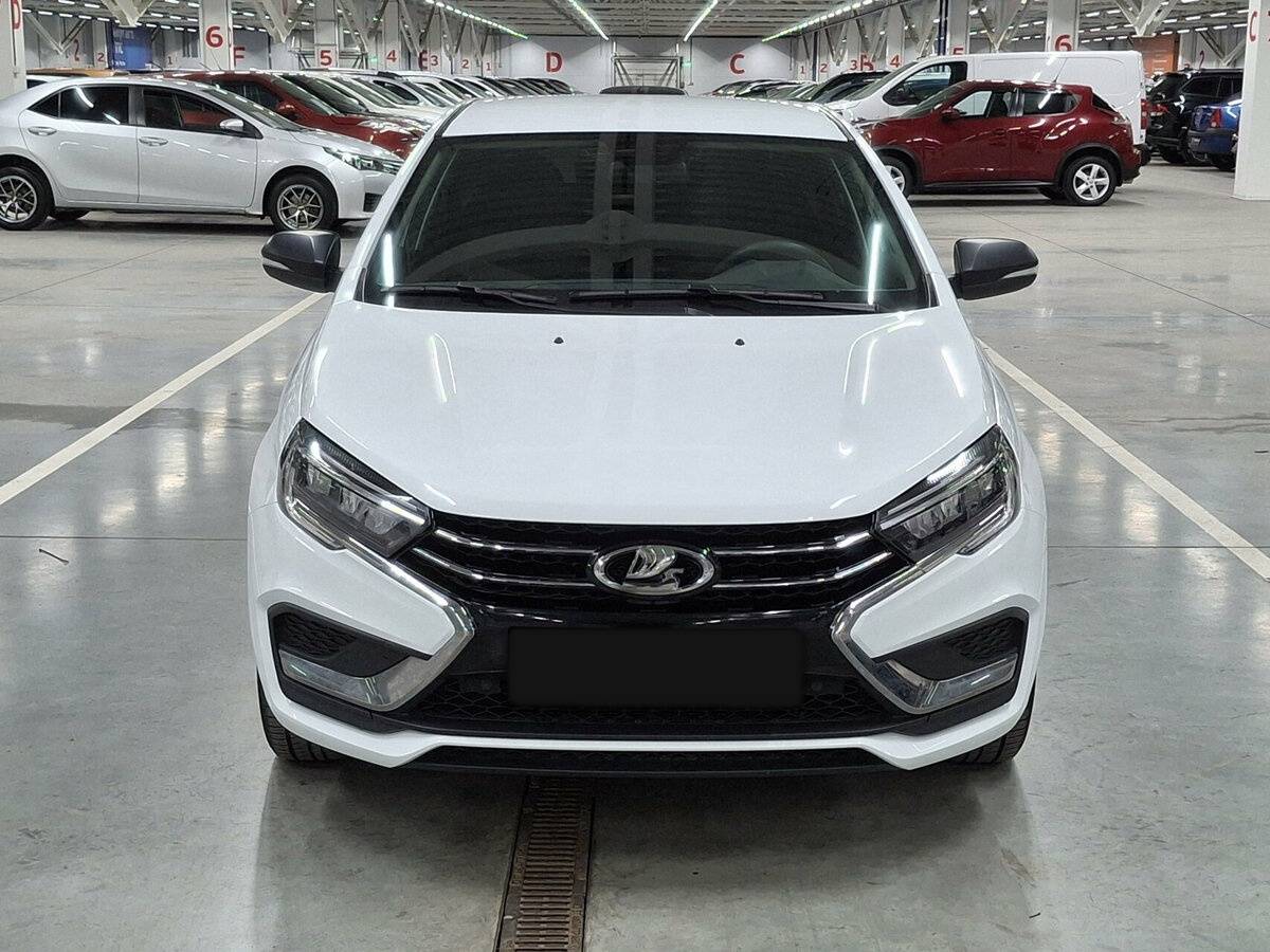 Купить Lada (ВАЗ) Vesta с пробегом. Фото: #1
