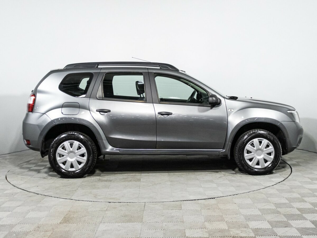 Купить Nissan Terrano с пробегом. Фото: #3