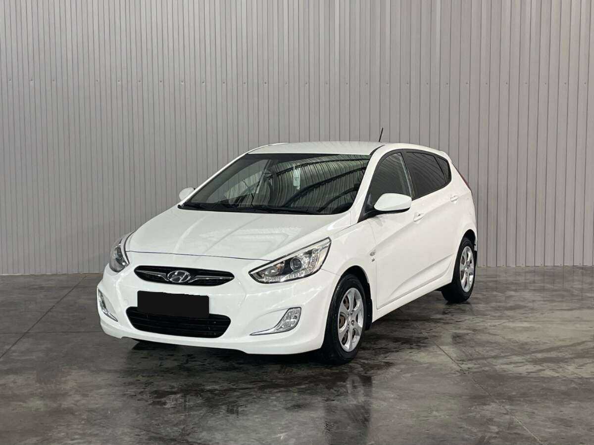 Купить Hyundai Solaris с пробегом. Посмотреть фото
