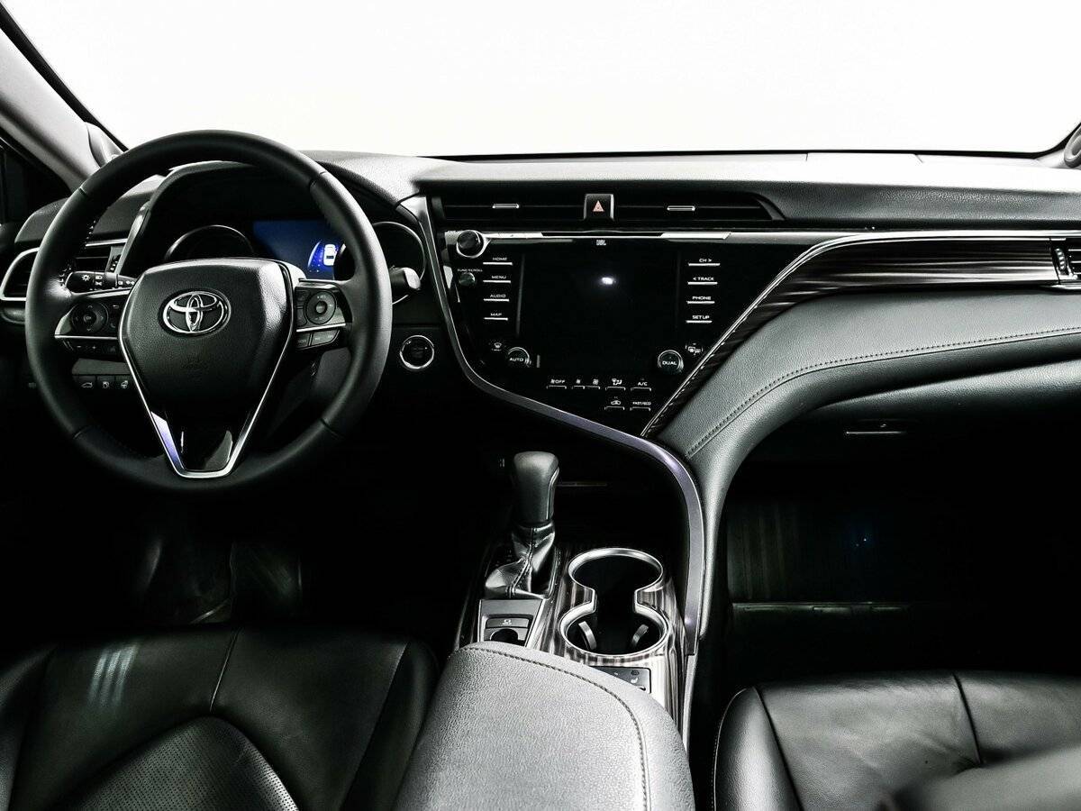 Купить Toyota Camry с пробегом. Фото: #10