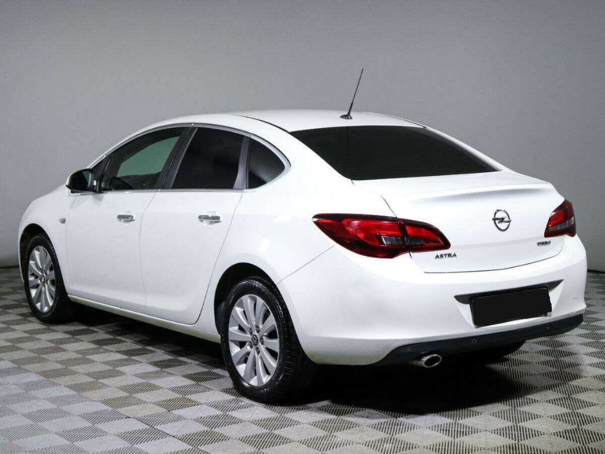 Купить Opel Astra с пробегом. Фото: #6