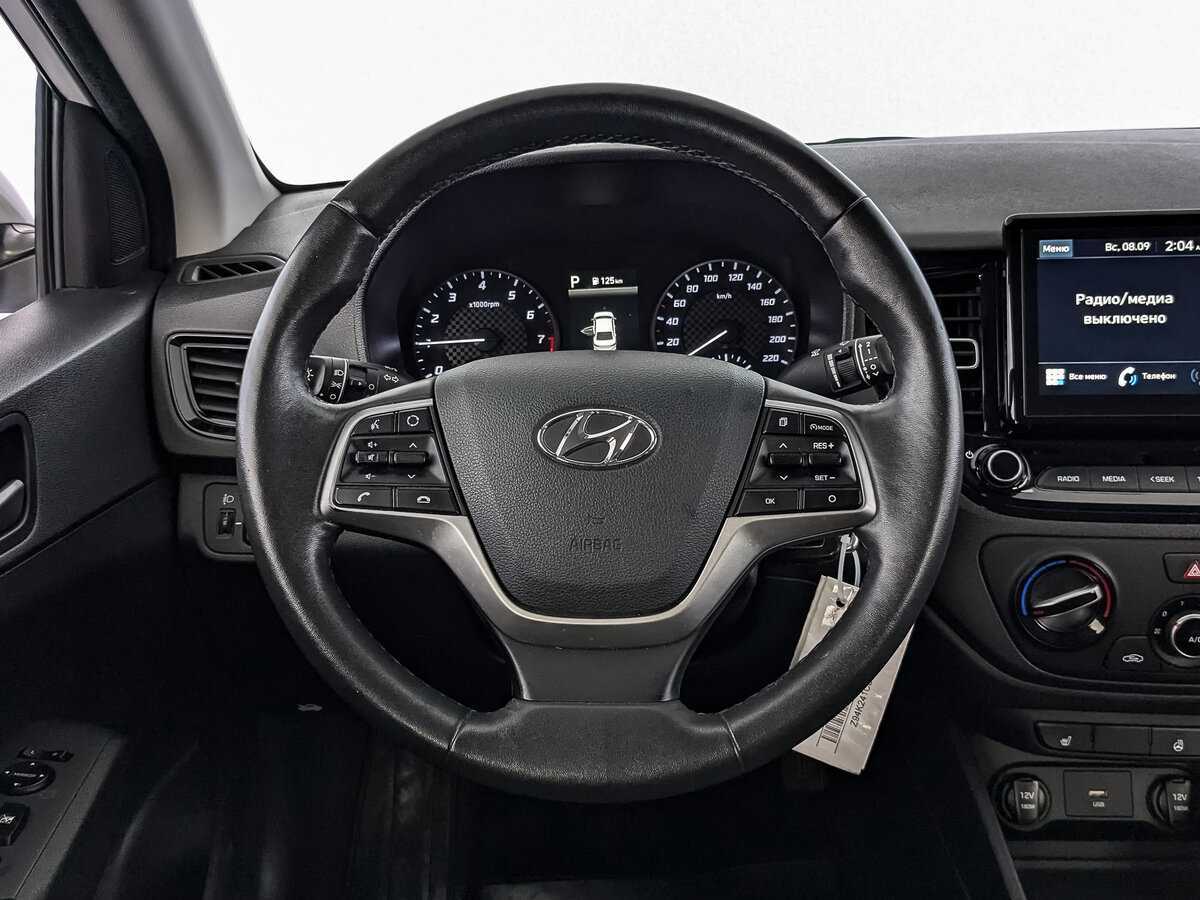 Купить Hyundai Solaris с пробегом. Фото: #16