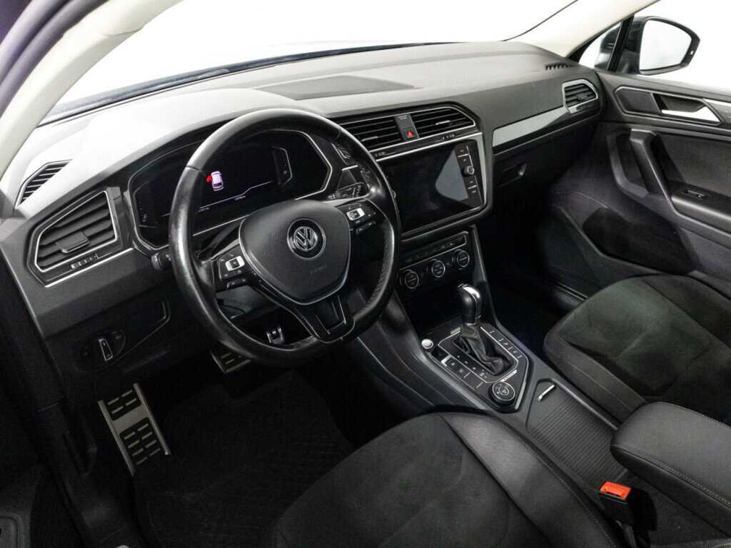 Купить Volkswagen Tiguan с пробегом. Фото: #10