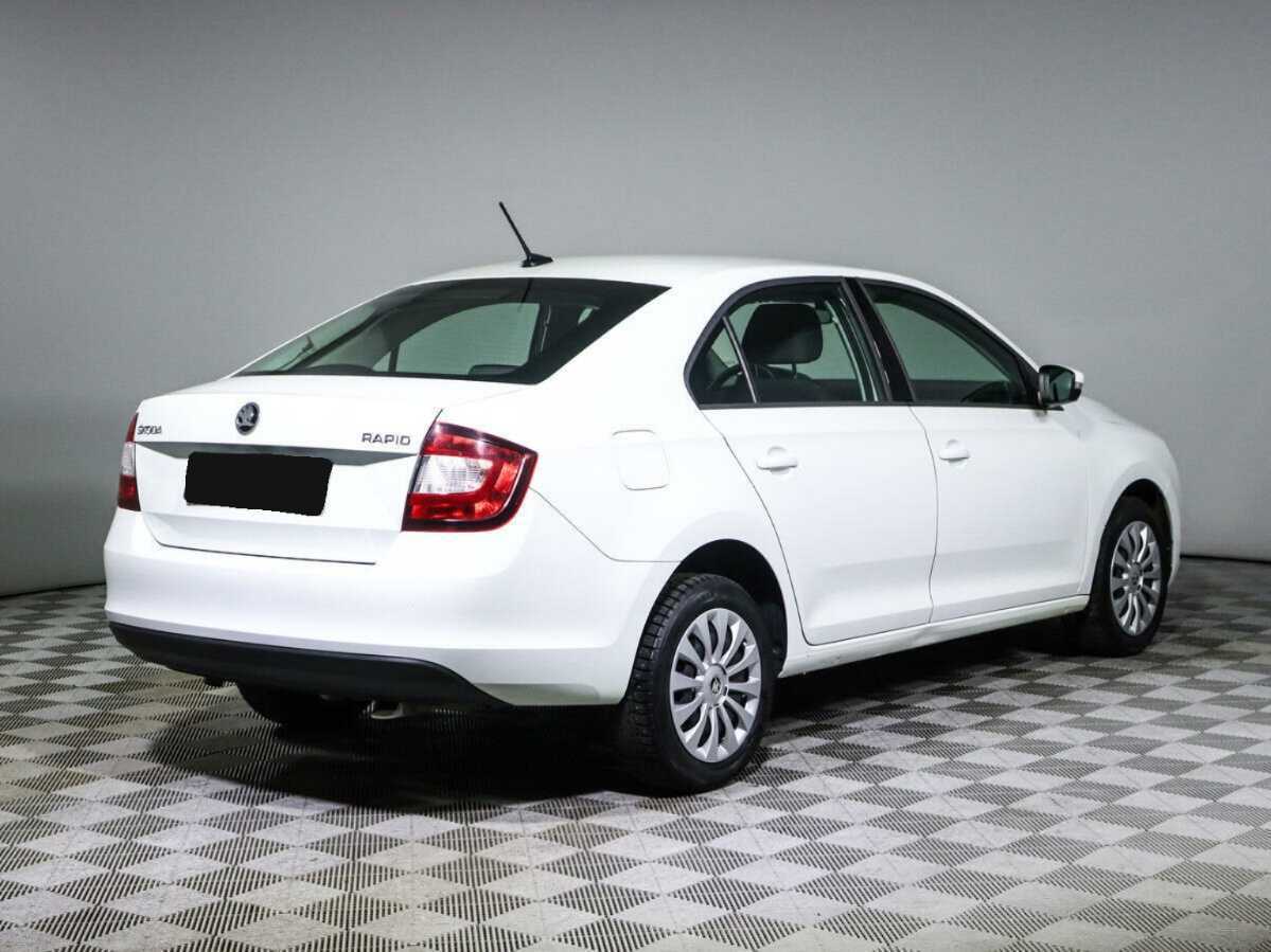 Купить Skoda Rapid с пробегом. Фото: #3