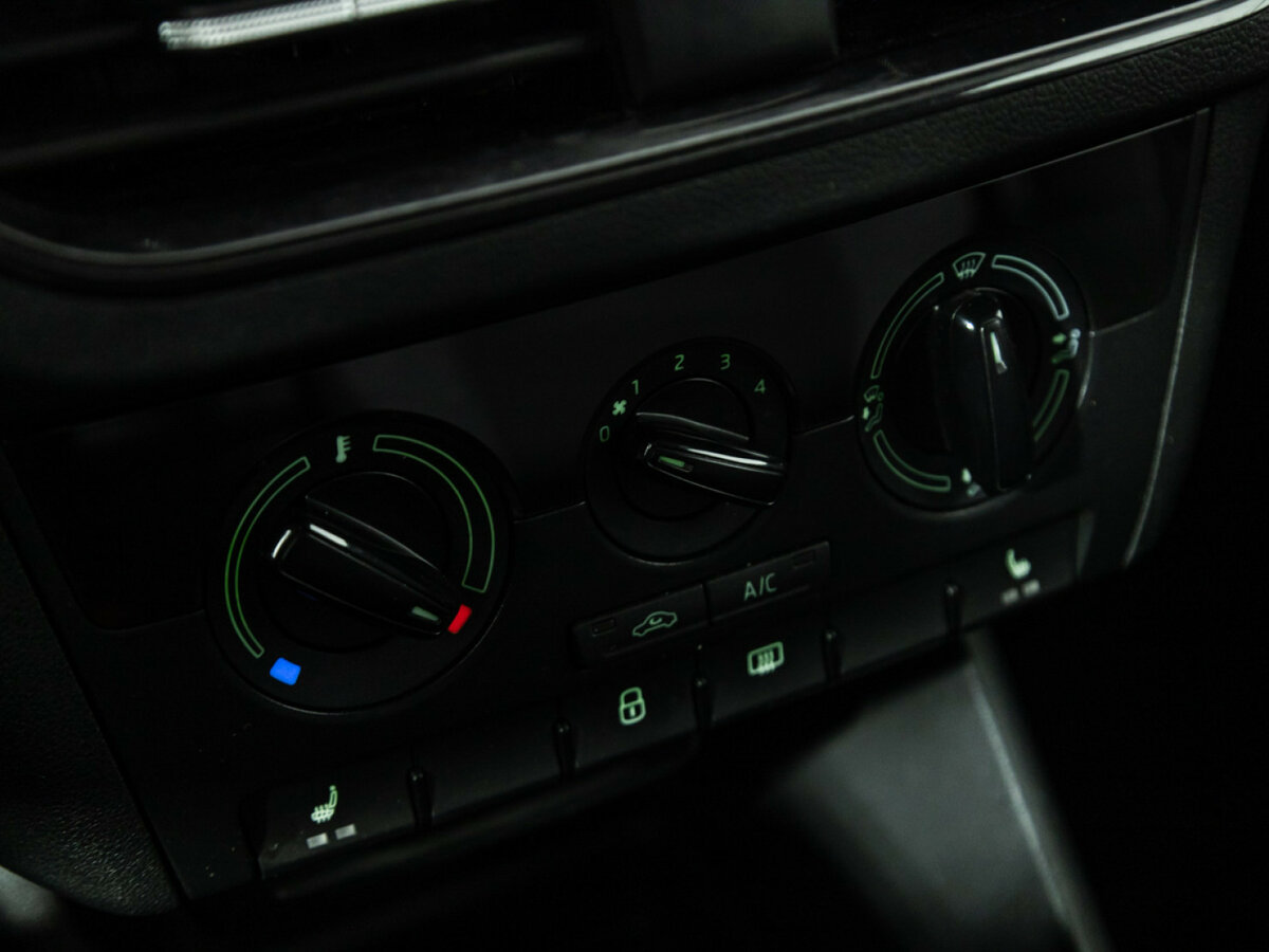 Купить Skoda Rapid с пробегом. Фото: #12