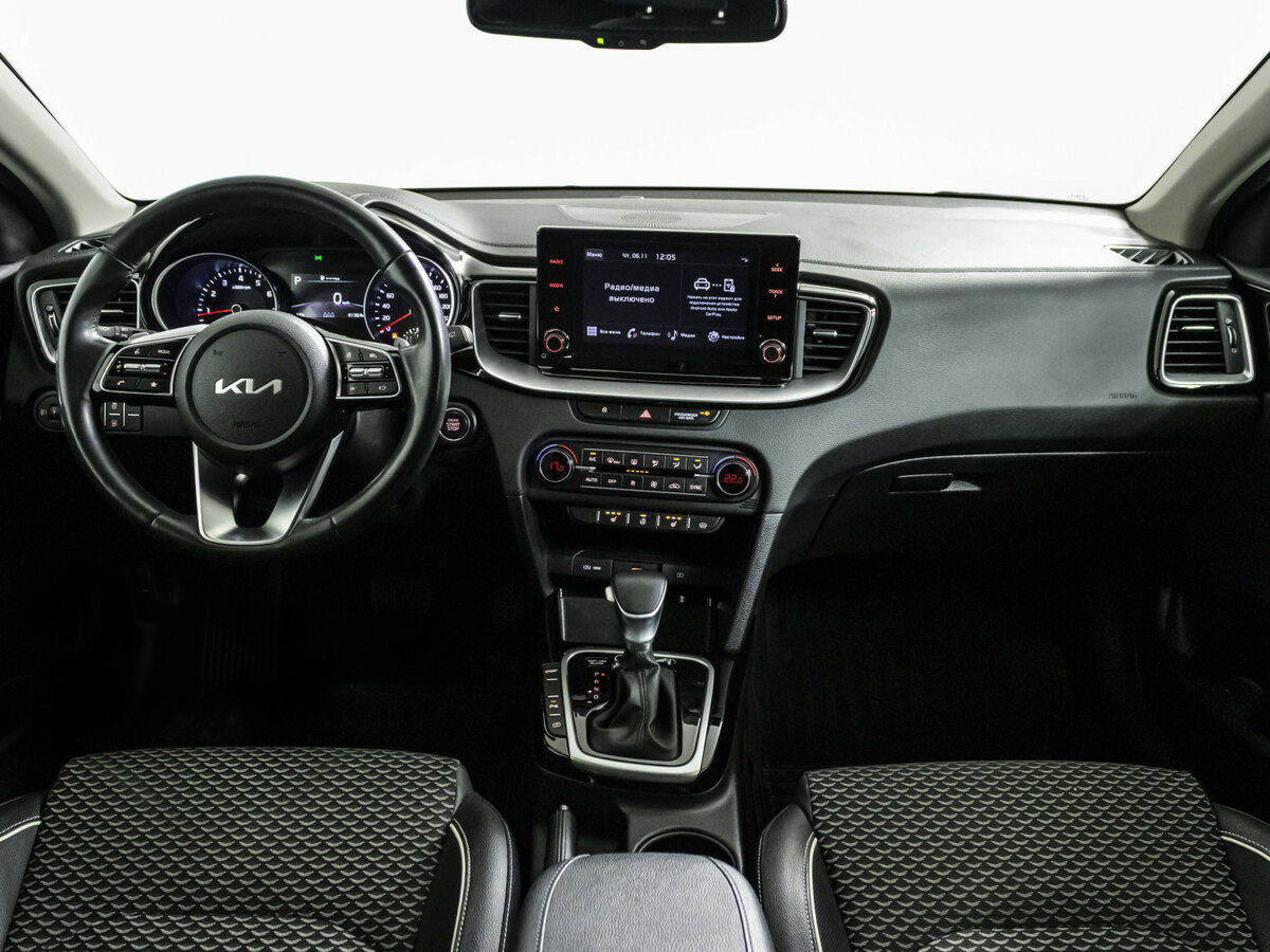 Купить Kia Ceed с пробегом. Фото: #11
