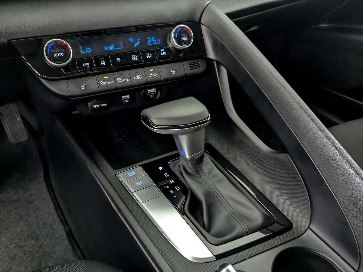Купить Hyundai Elantra с пробегом. Фото: #16
