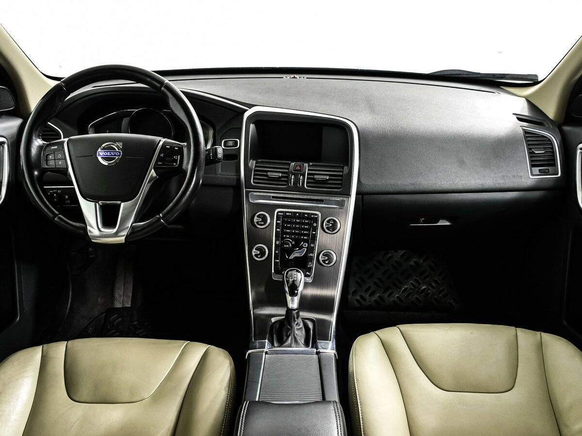 Купить Volvo XC60 с пробегом. Фото: #10