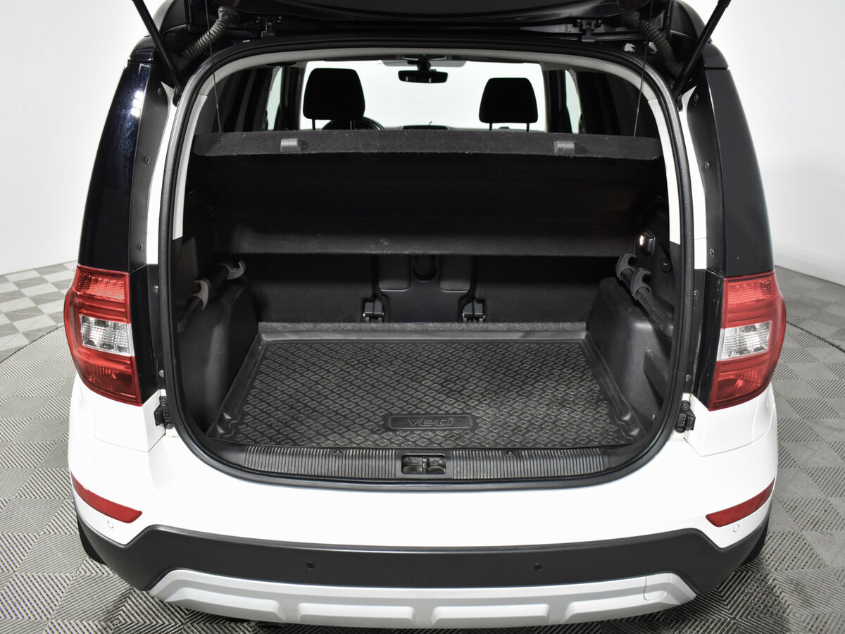 Купить Skoda Yeti с пробегом. Фото: #17