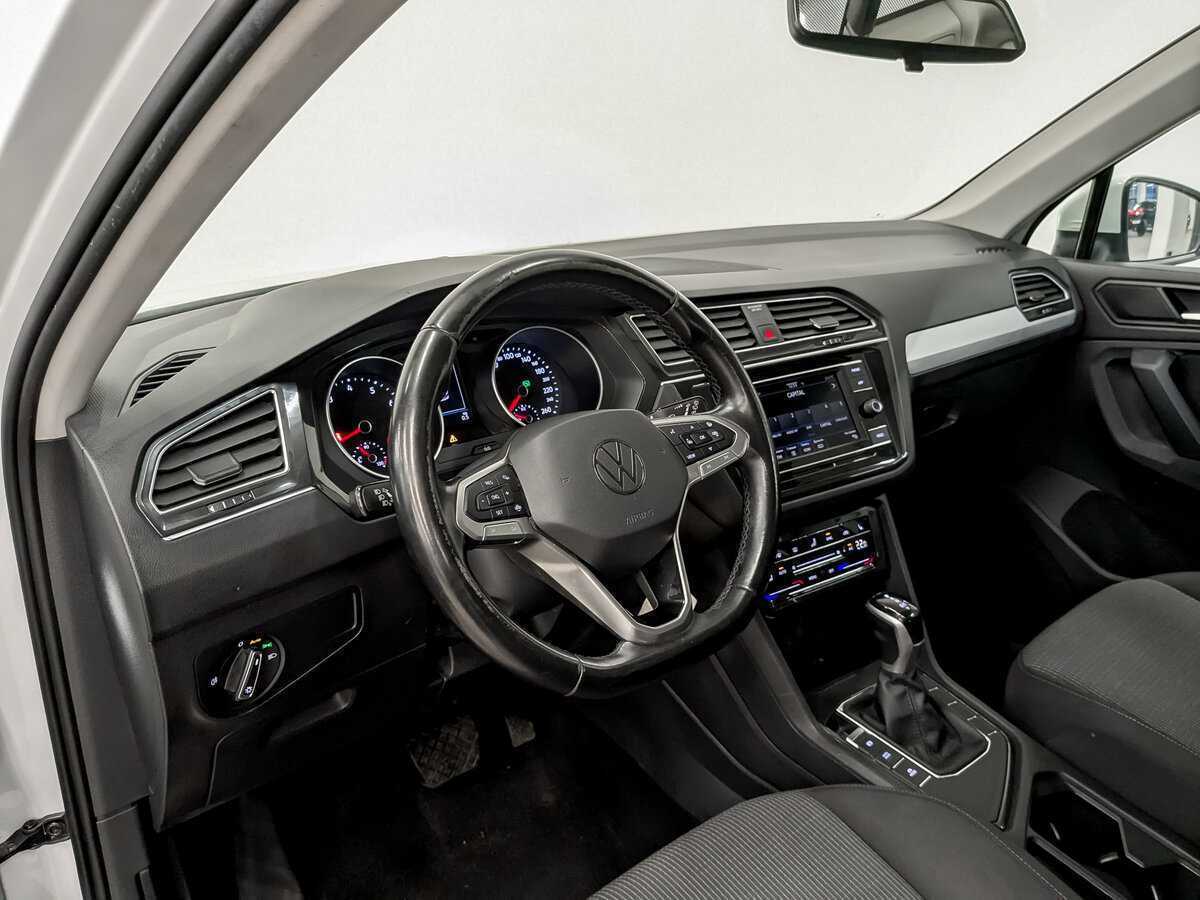 Купить Volkswagen Tiguan с пробегом. Фото: #14