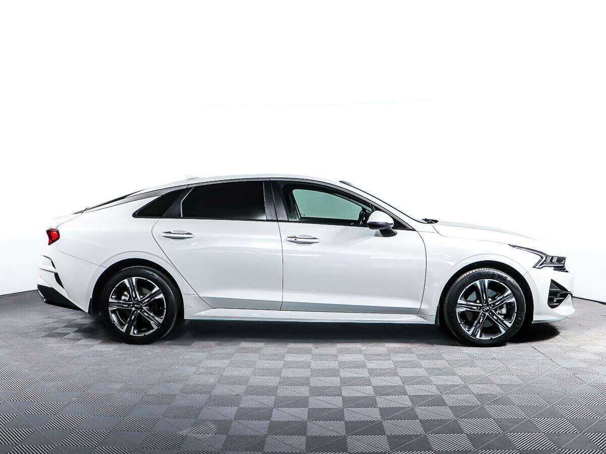 Купить Kia K5 с пробегом. Фото: #3