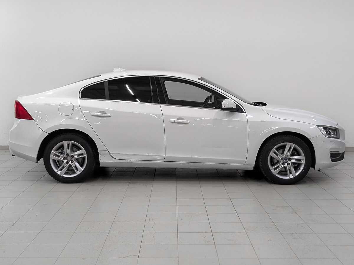 Купить Volvo S60 с пробегом. Фото: #3