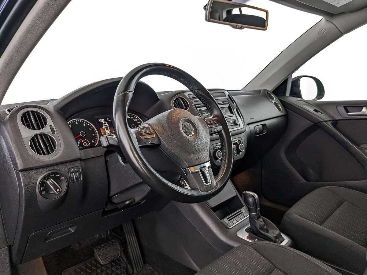 Купить Volkswagen Tiguan с пробегом. Фото: #10