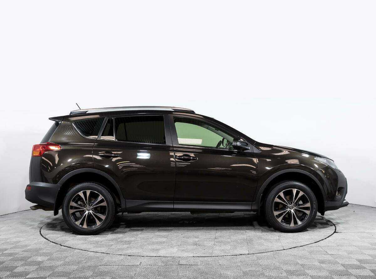 Купить Toyota RAV4 с пробегом. Фото: #2