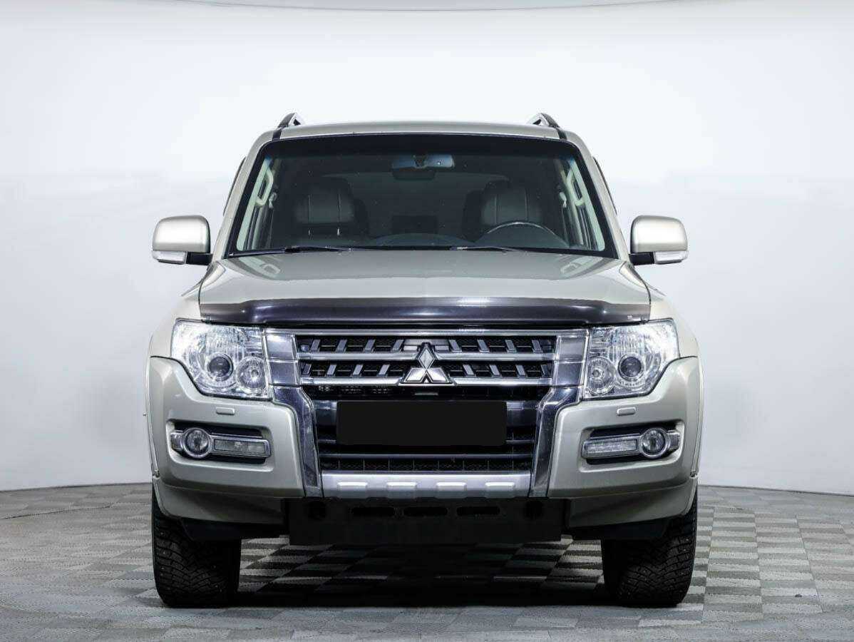 Купить Mitsubishi Pajero с пробегом. Фото: #0