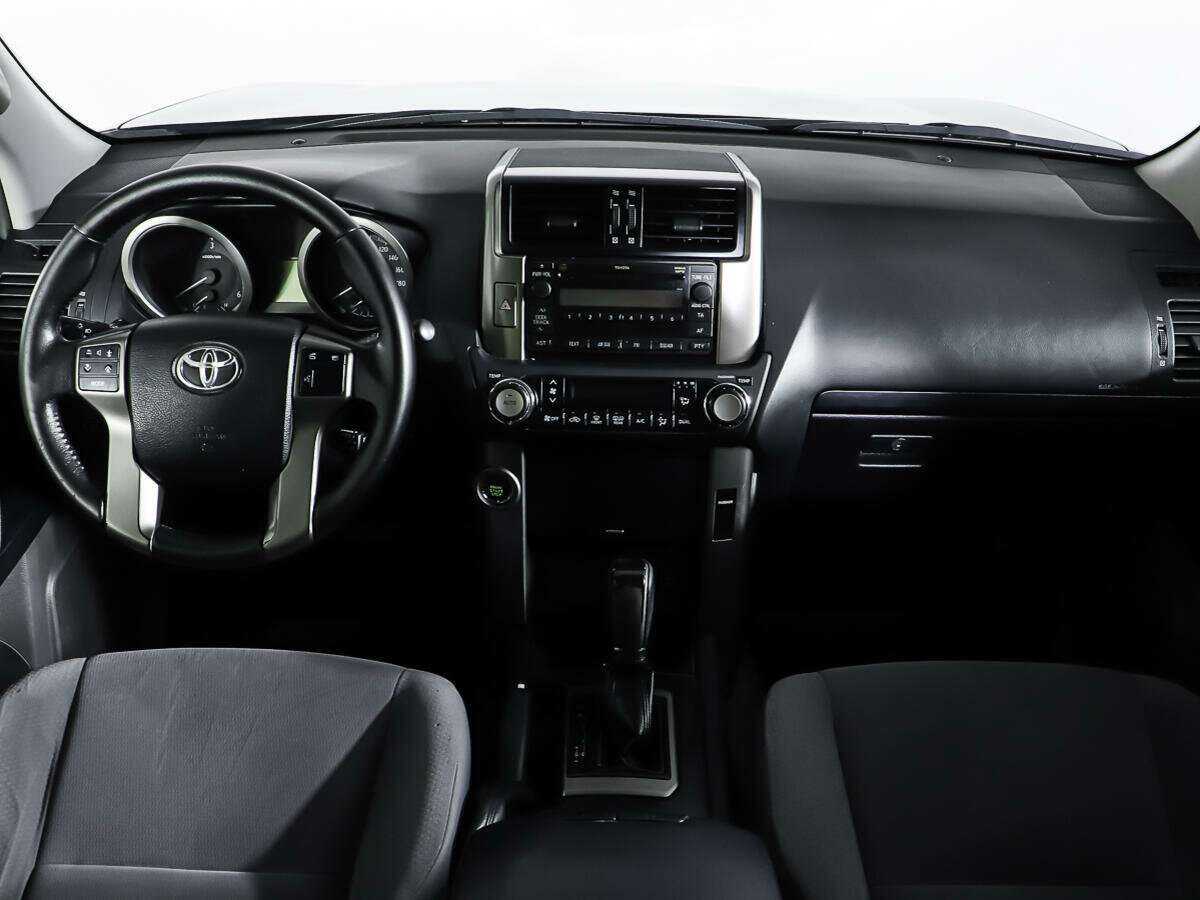 Купить Toyota Land Cruiser Prado с пробегом. Фото: #10