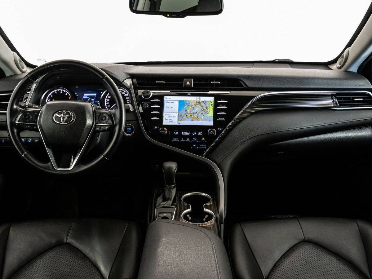 Купить Toyota Camry с пробегом. Фото: #9