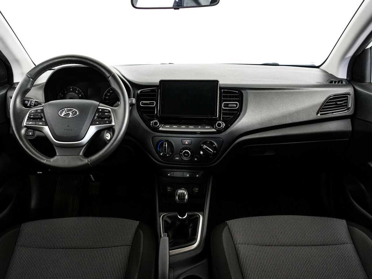 Купить Hyundai Solaris с пробегом. Фото: #7