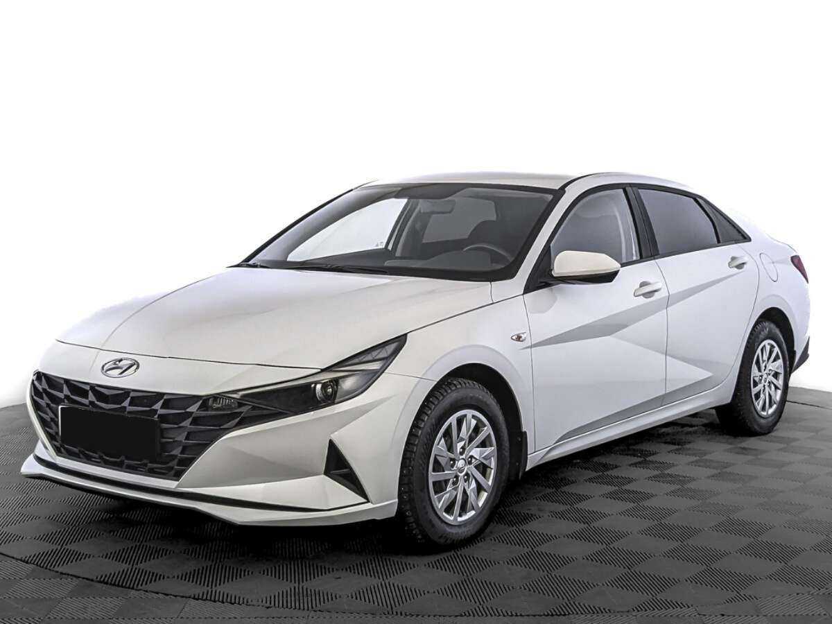 Купить Hyundai Elantra с пробегом. Посмотреть фото