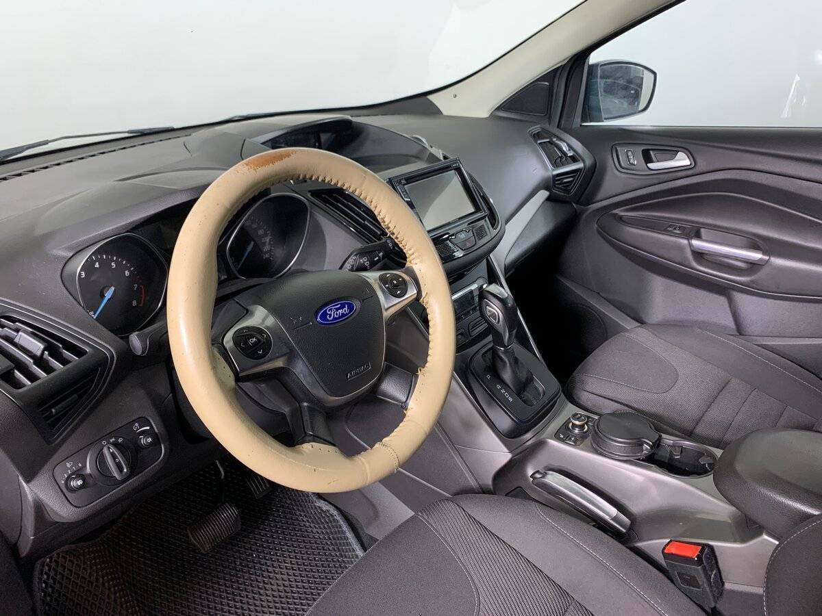 Купить Ford Kuga с пробегом. Фото: #10