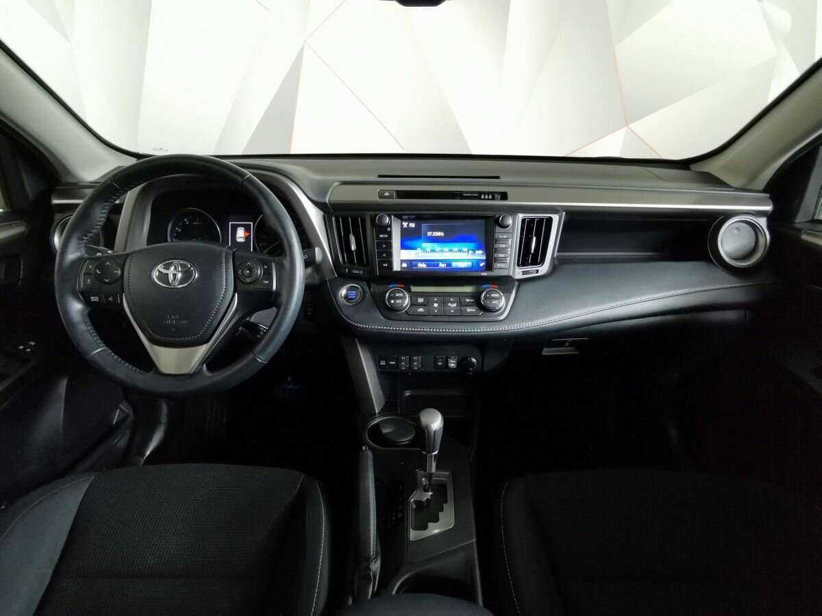 Купить Toyota RAV4 с пробегом. Фото: #9