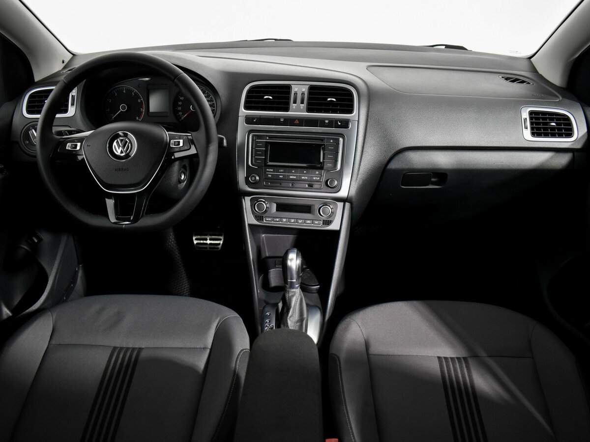 Купить Volkswagen Polo с пробегом. Фото: #12