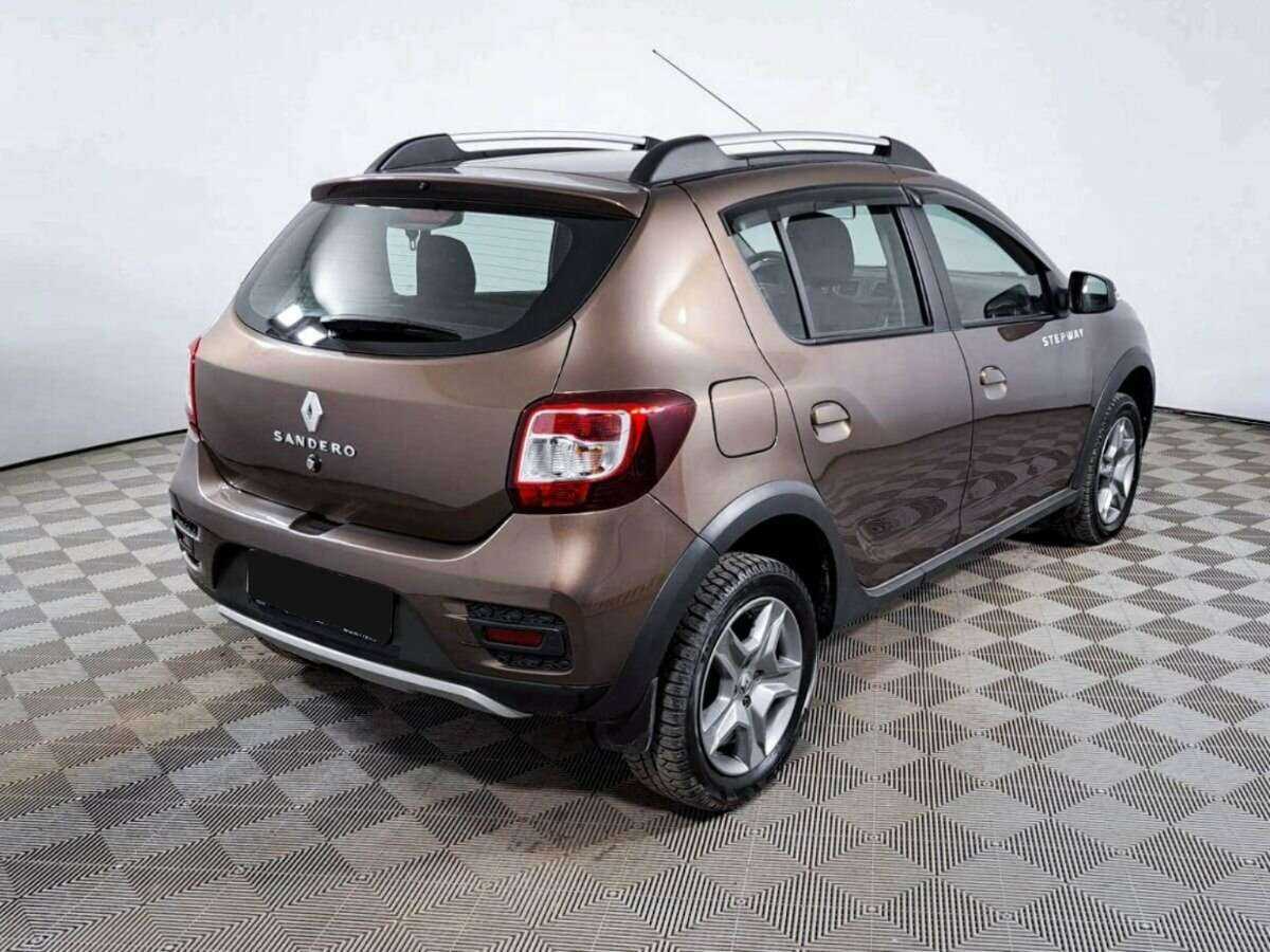 Купить Renault Sandero с пробегом. Фото: #4