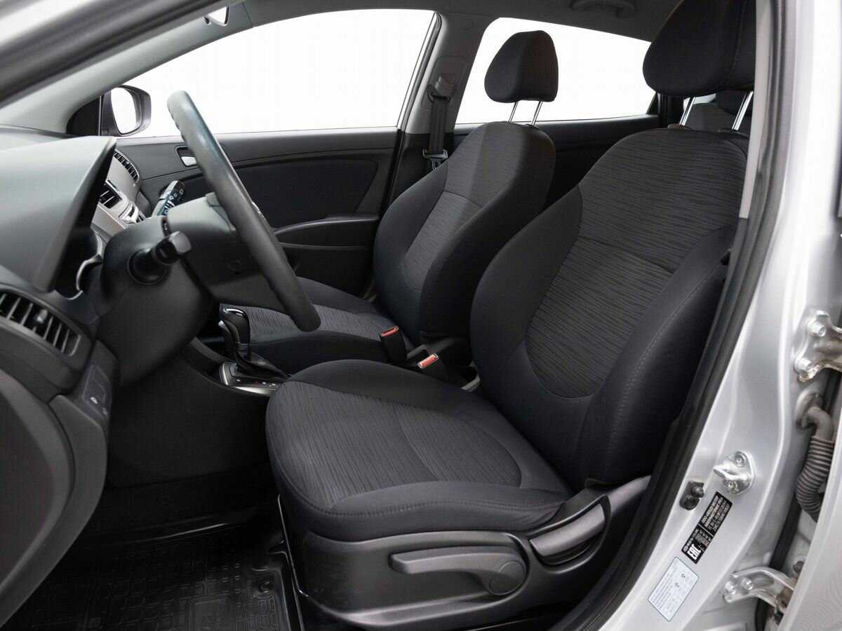 Купить Hyundai Solaris с пробегом. Фото: #8