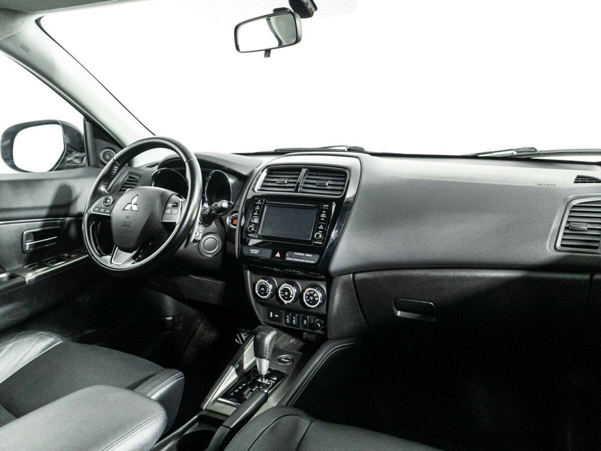 Купить Mitsubishi ASX с пробегом. Фото: #8