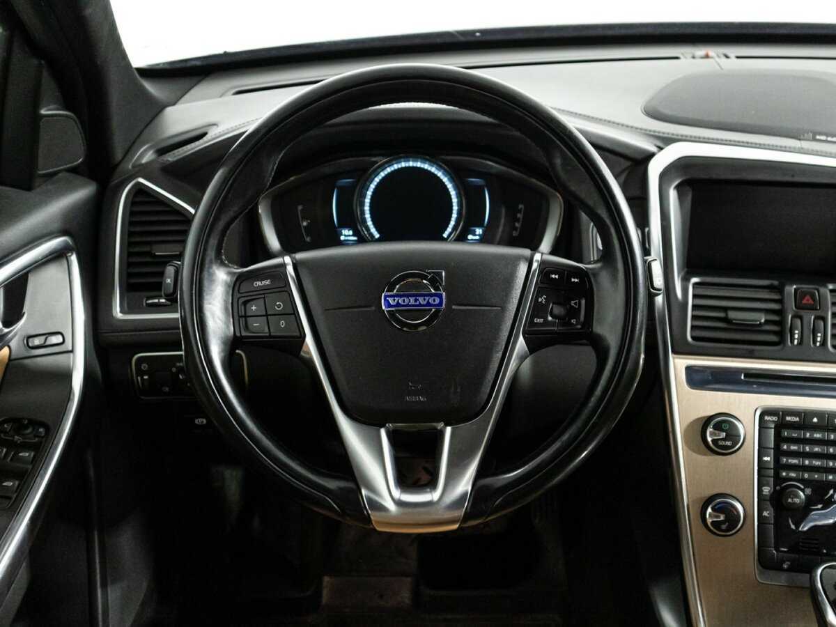 Купить Volvo XC60 с пробегом. Фото: #18
