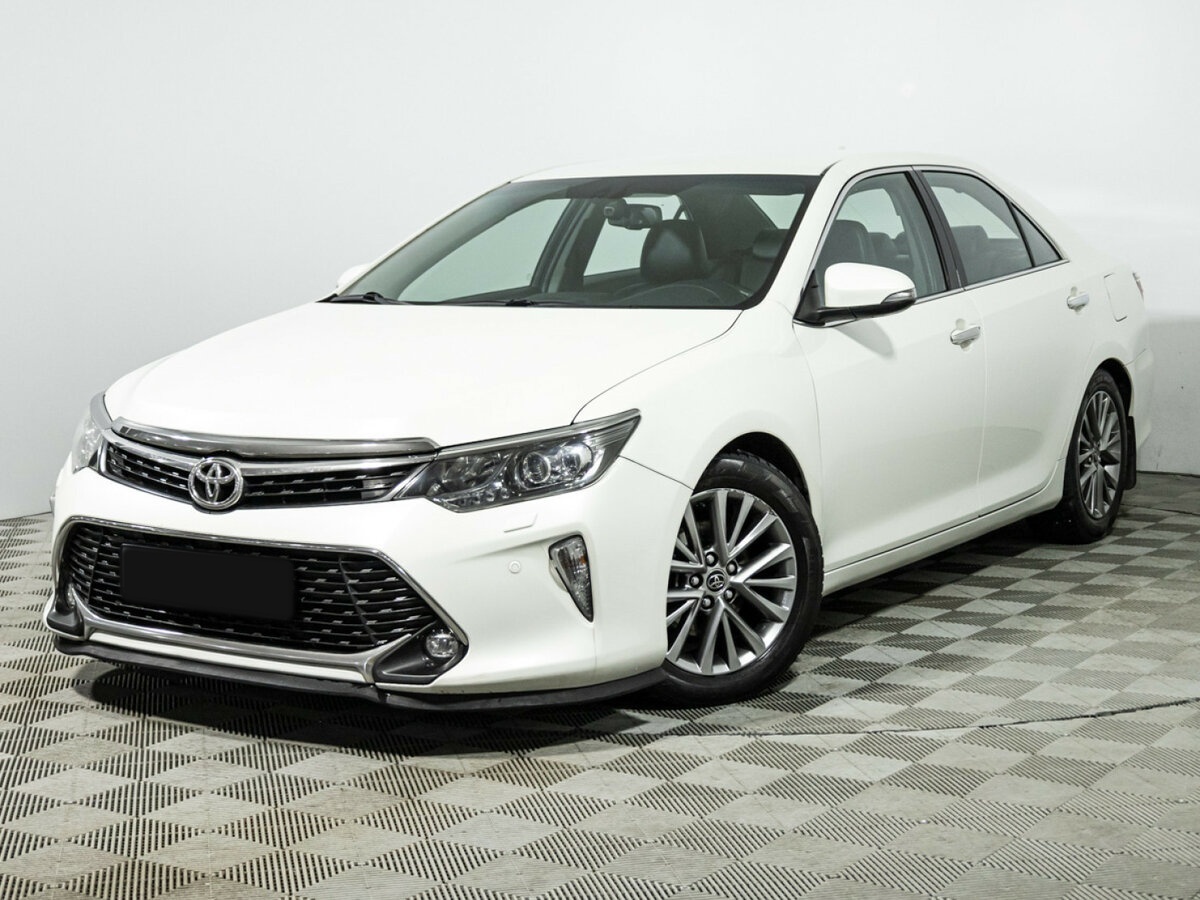 Купить Toyota Camry с пробегом. Посмотреть фото