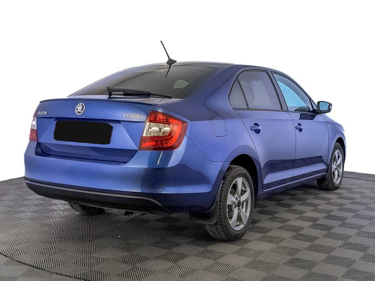 Купить Skoda Rapid с пробегом. Фото: #4