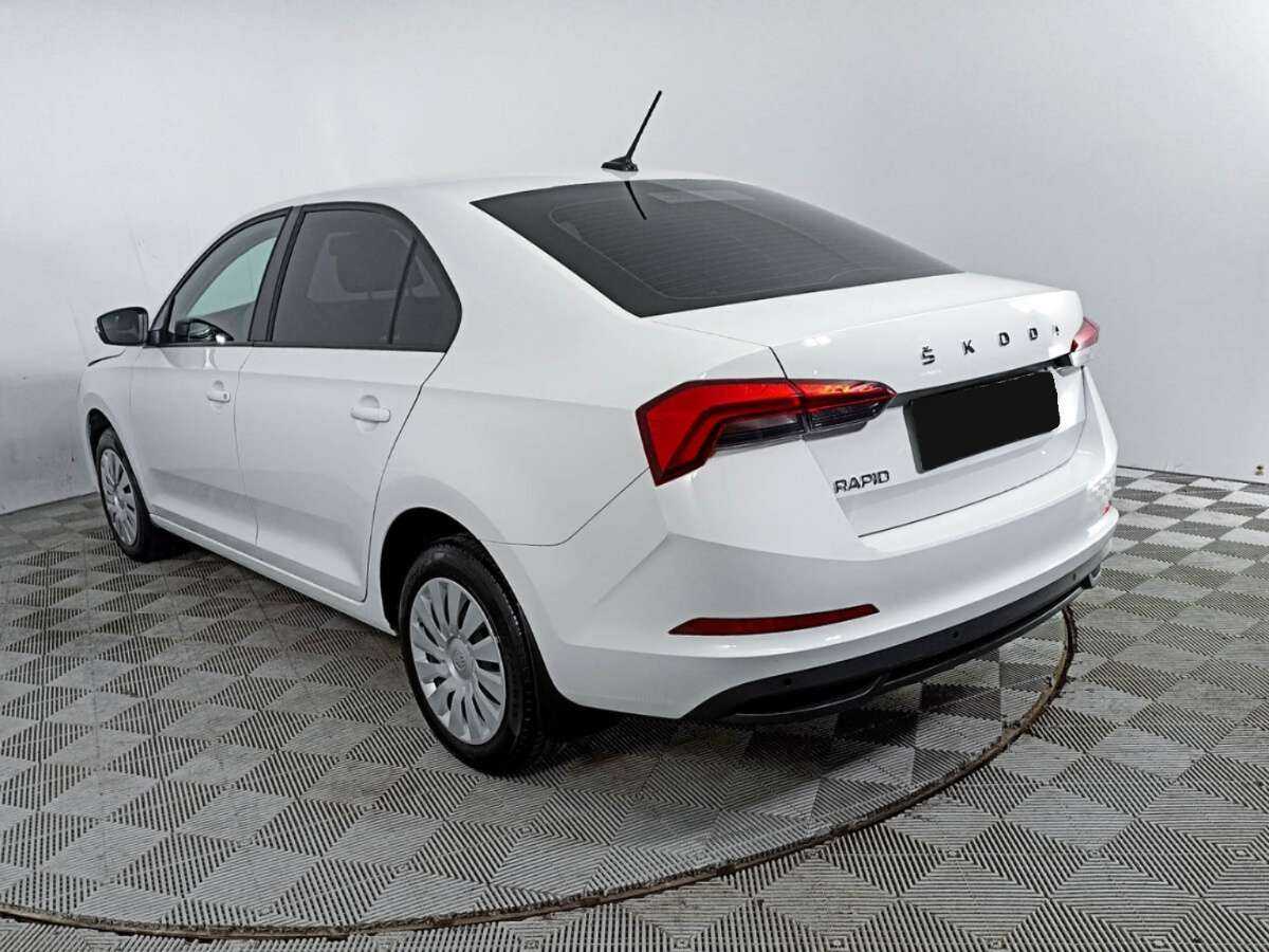 Купить Skoda Rapid с пробегом. Фото: #6