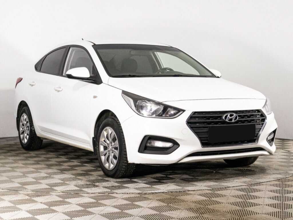 Купить Hyundai Solaris с пробегом. Фото: #2