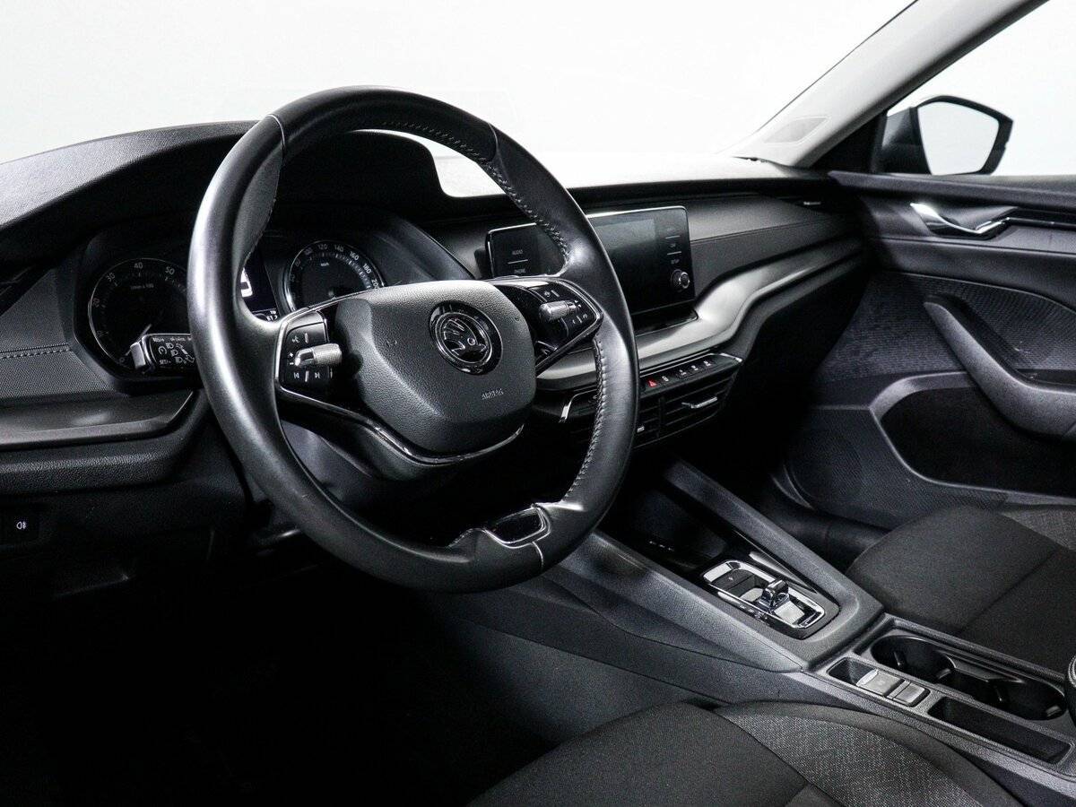 Купить Skoda Octavia с пробегом. Фото: #12