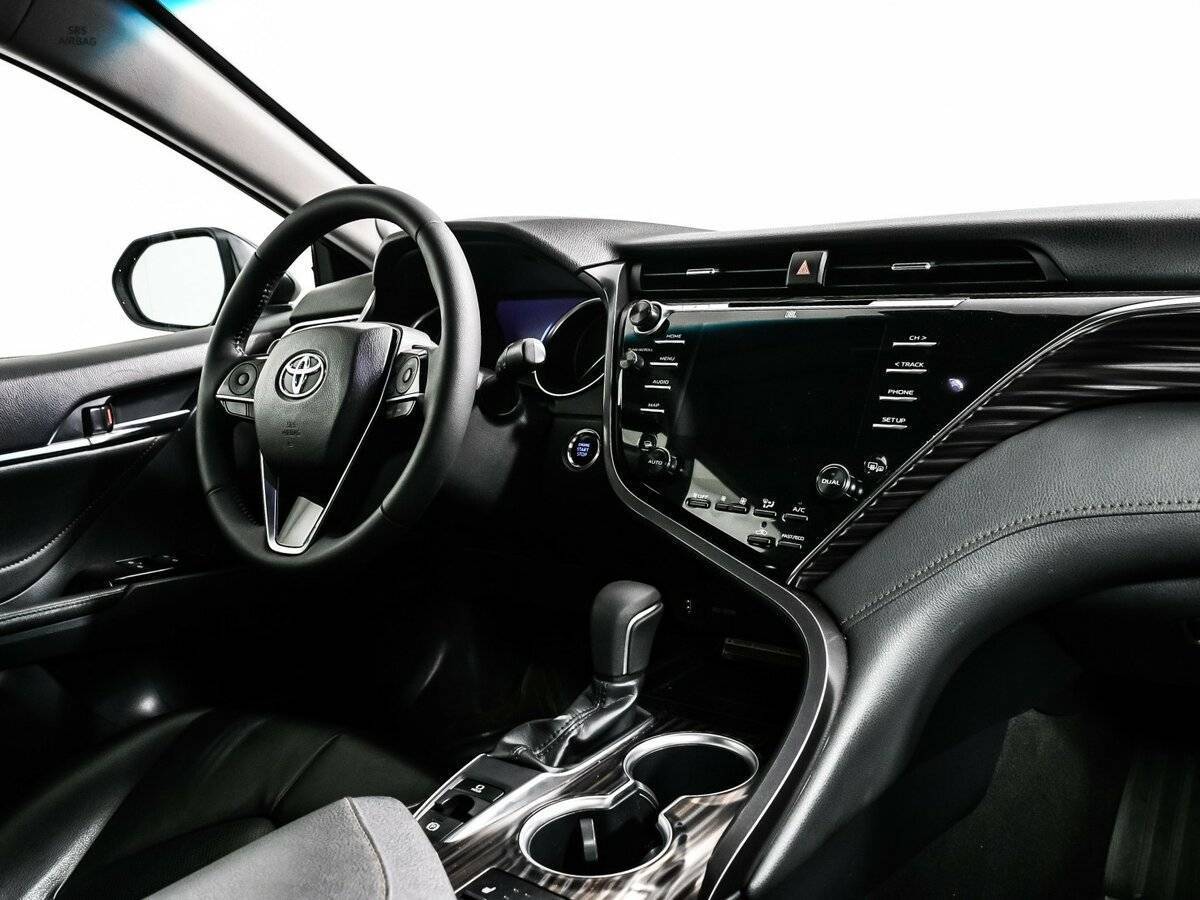 Купить Toyota Camry с пробегом. Фото: #8
