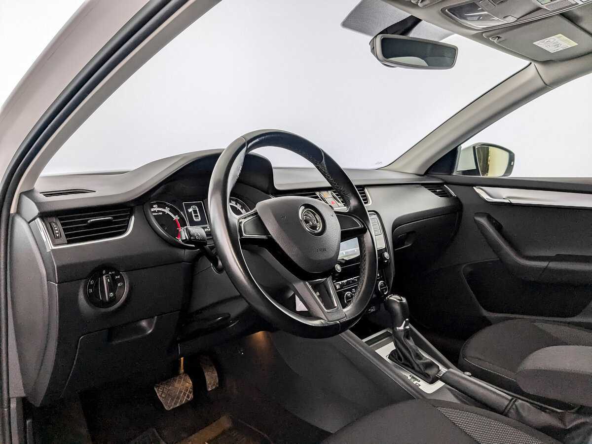 Купить Skoda Octavia с пробегом. Фото: #15