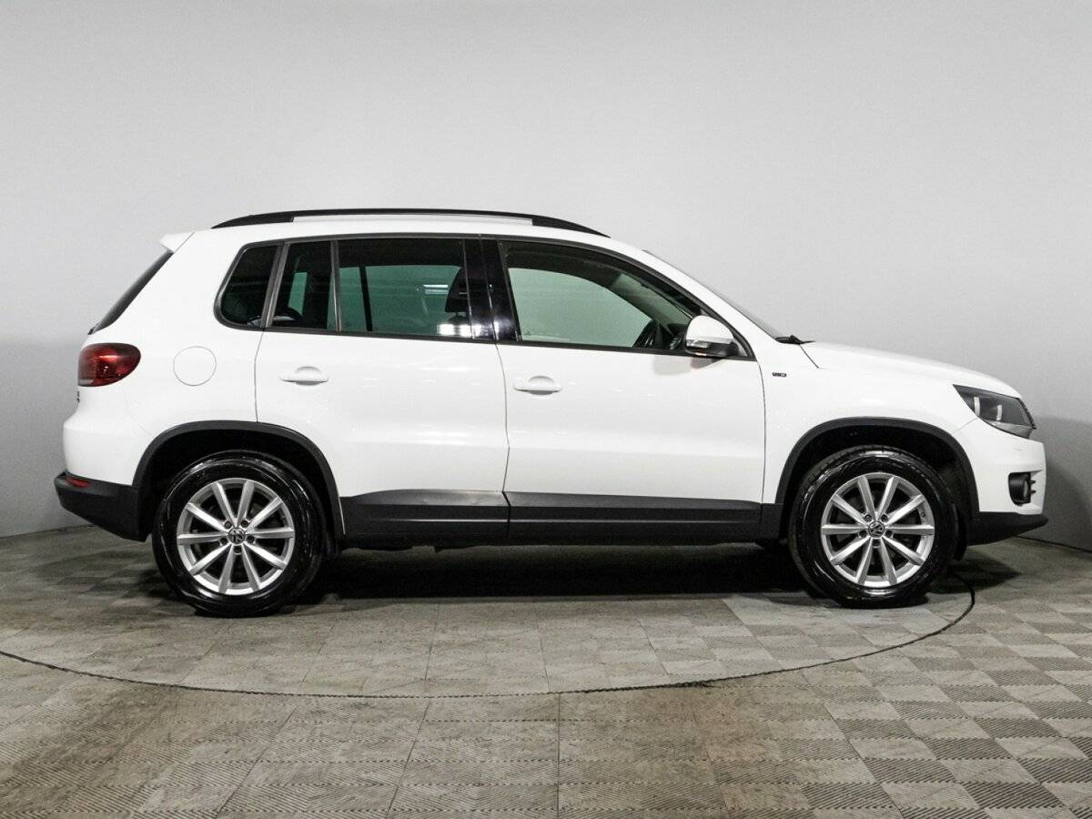 Купить Volkswagen Tiguan с пробегом. Фото: #3