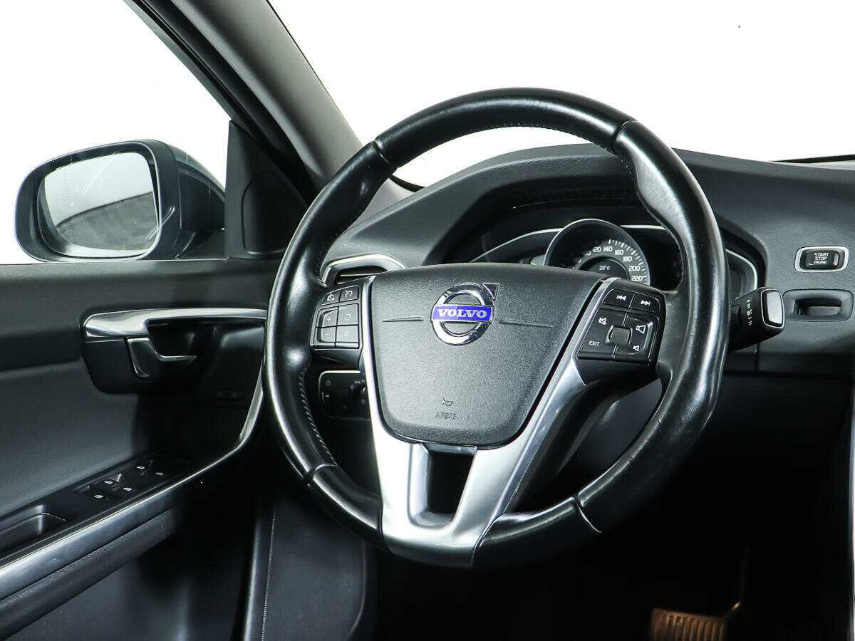 Купить Volvo S60 с пробегом. Фото: #13